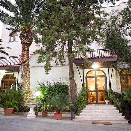 Hotel Miravalle Misilmeri ภายนอก รูปภาพ
