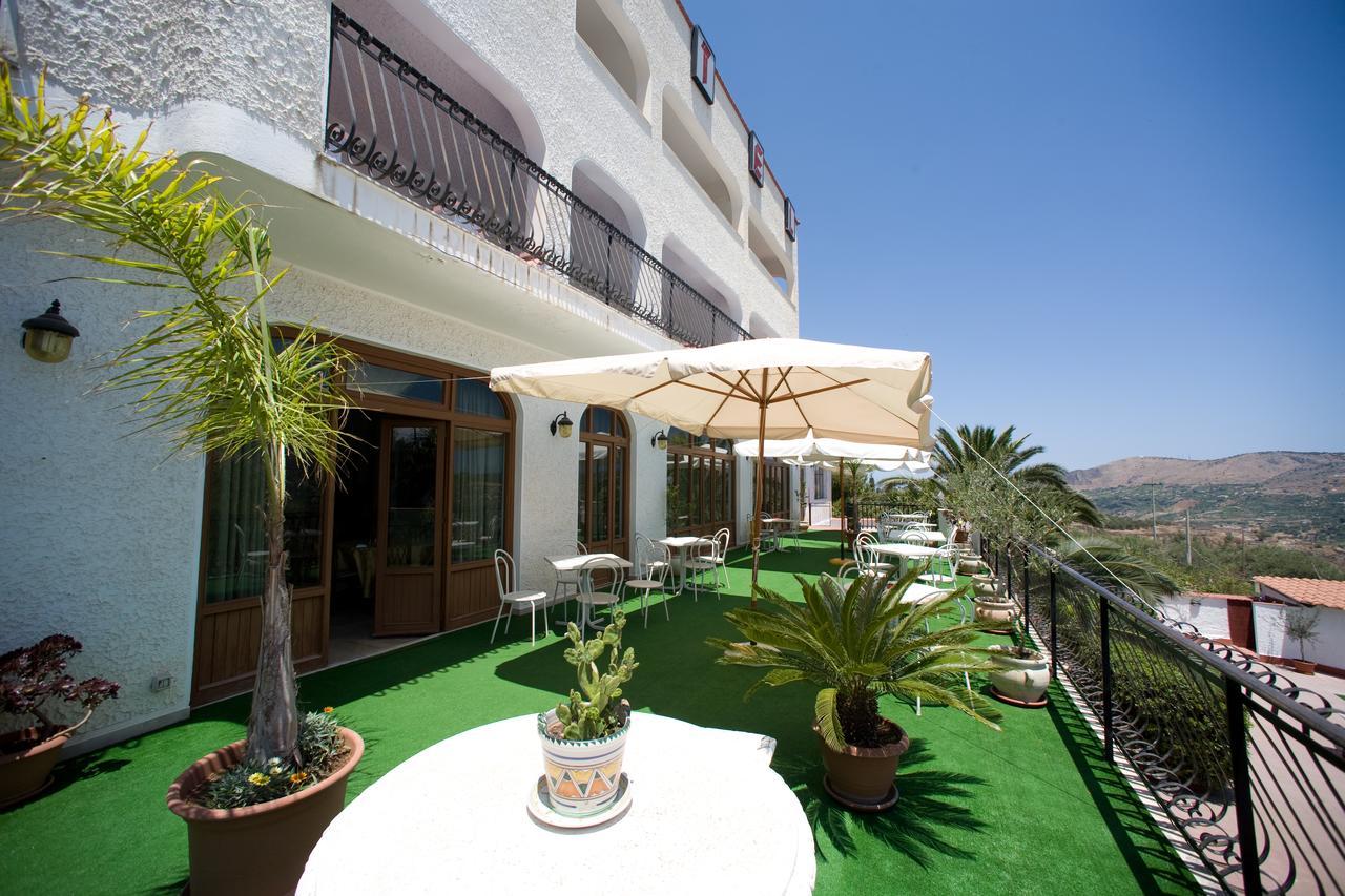Hotel Miravalle Misilmeri ภายนอก รูปภาพ