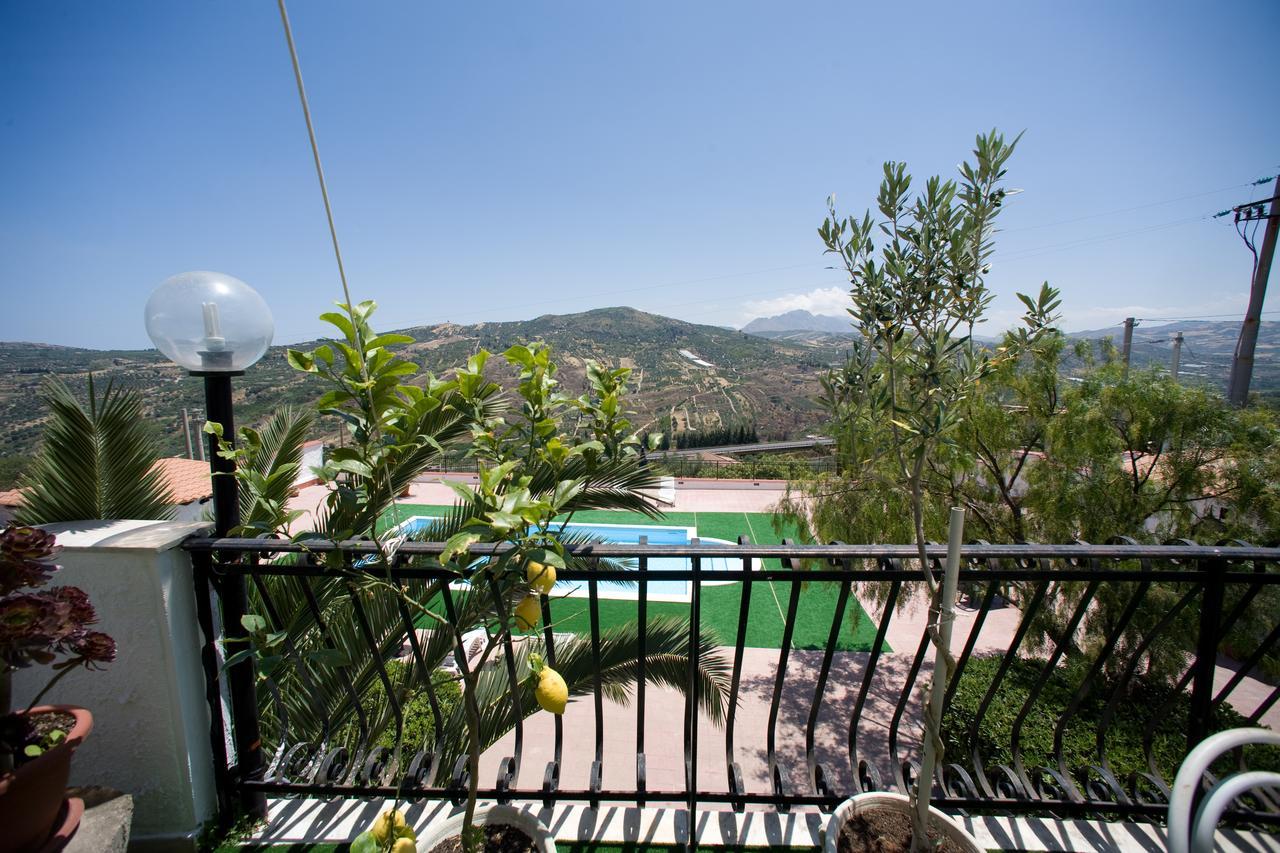 Hotel Miravalle Misilmeri ภายนอก รูปภาพ