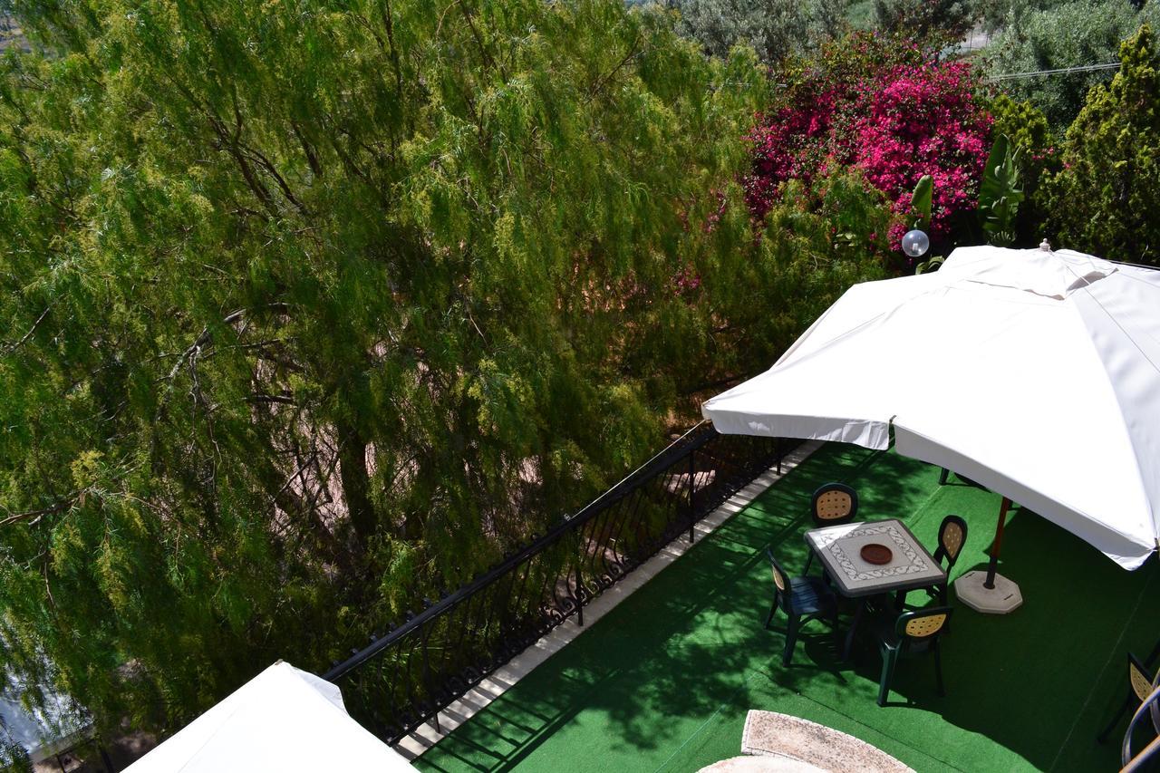 Hotel Miravalle Misilmeri ภายนอก รูปภาพ