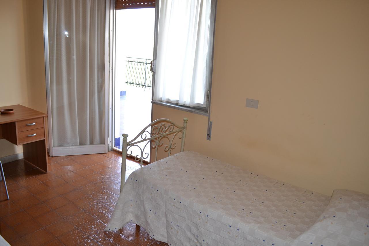 Hotel Miravalle Misilmeri ภายนอก รูปภาพ