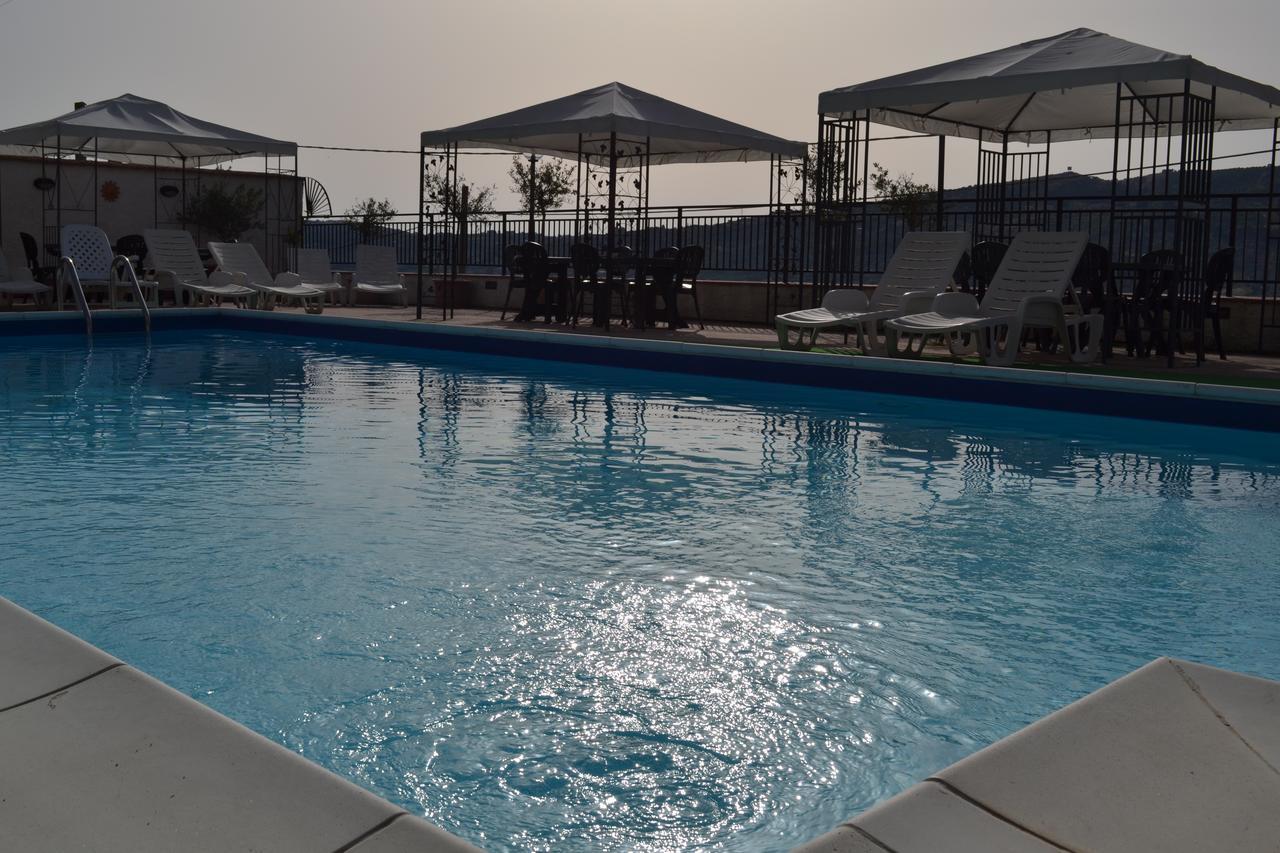 Hotel Miravalle Misilmeri ภายนอก รูปภาพ