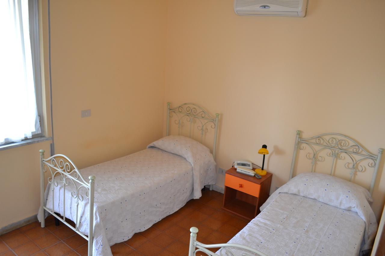 Hotel Miravalle Misilmeri ภายนอก รูปภาพ